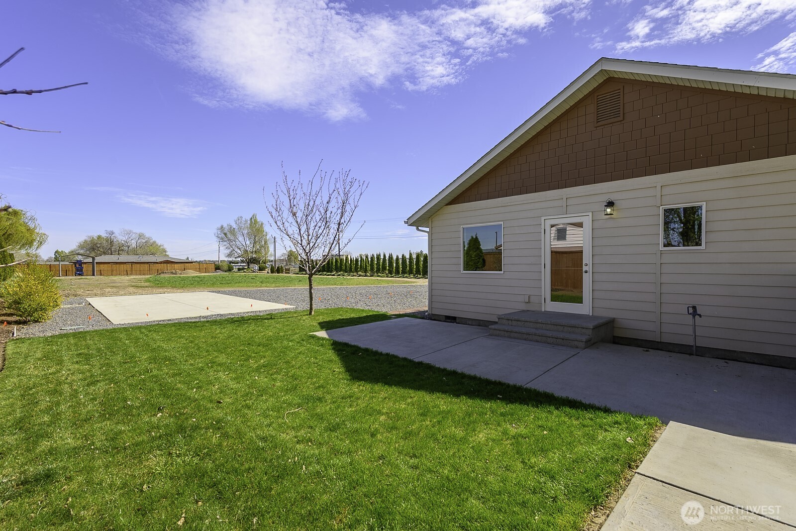 2143 NE Valley Road Moses Lake WA 98837