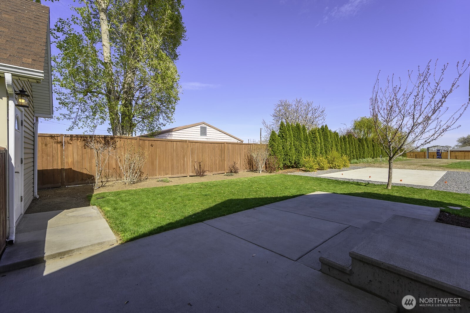 2143 NE Valley Road Moses Lake WA 98837