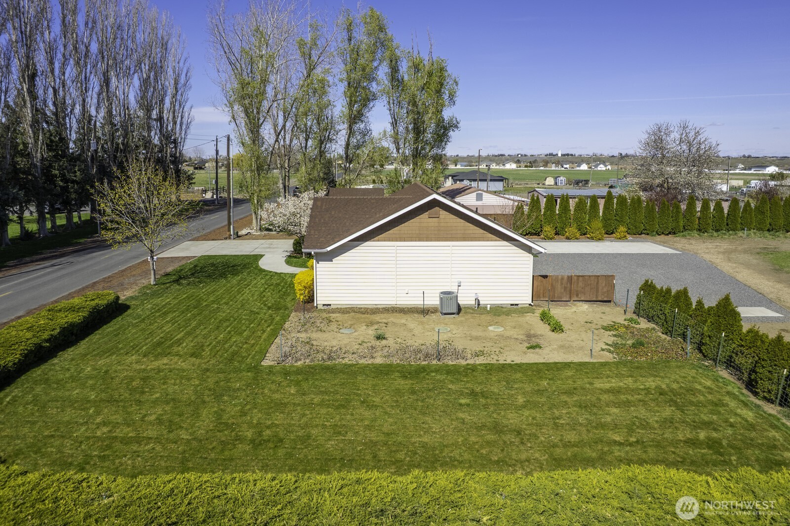 2143 NE Valley Road Moses Lake WA 98837