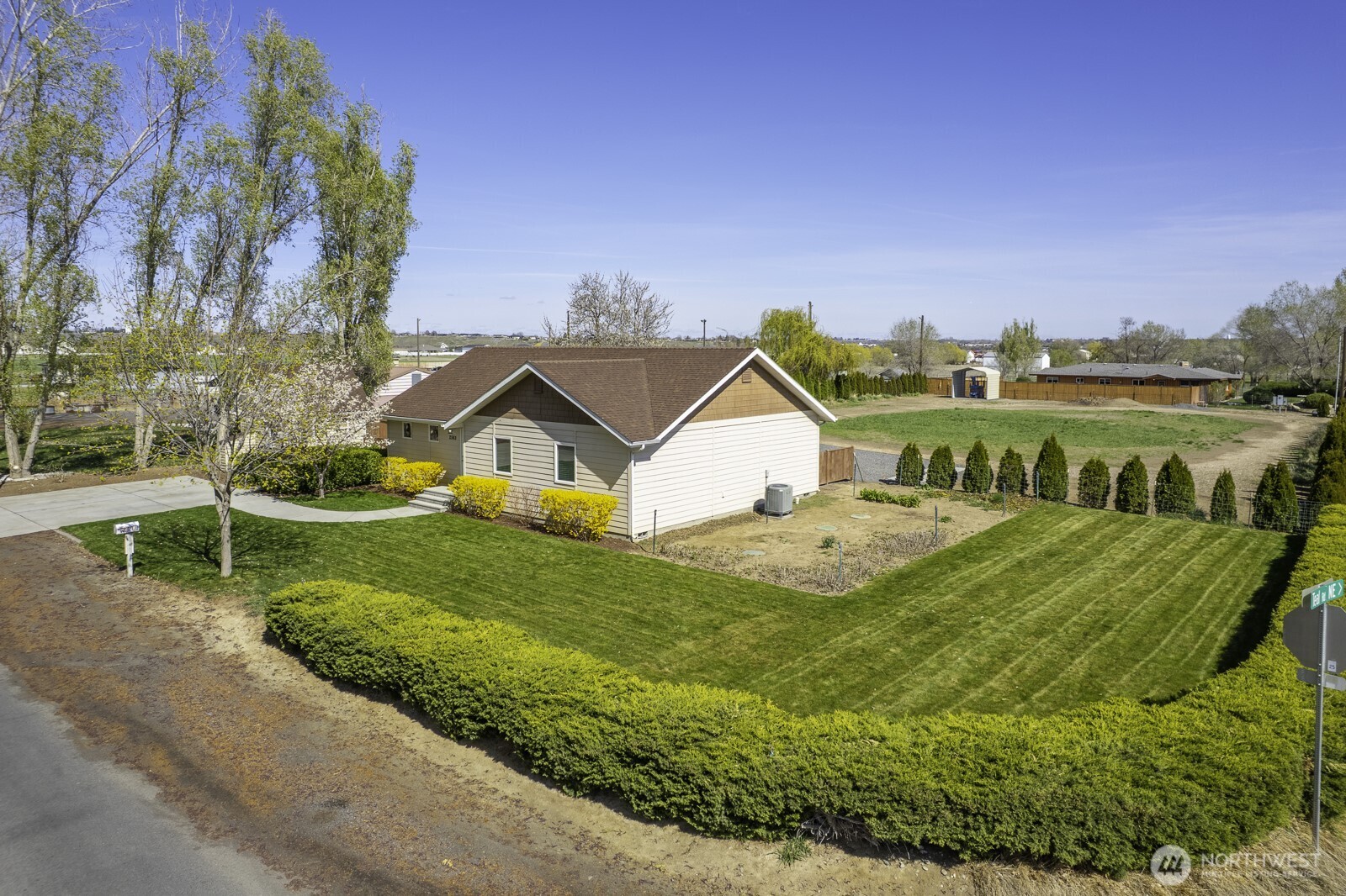 2143 NE Valley Road Moses Lake WA 98837