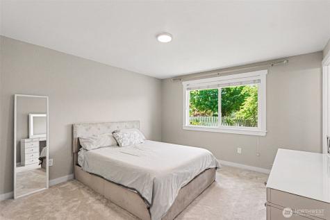 28605 30th Avenue S Federal Way WA 98003