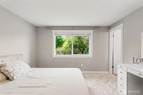 28605 30th Avenue S Federal Way WA 98003