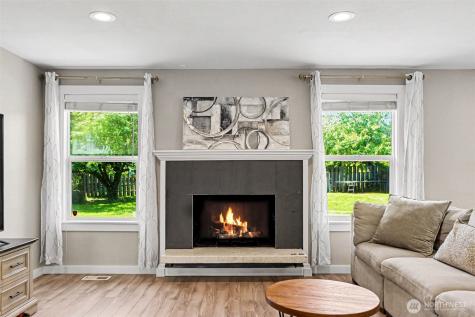 28605 30th Avenue S Federal Way WA 98003