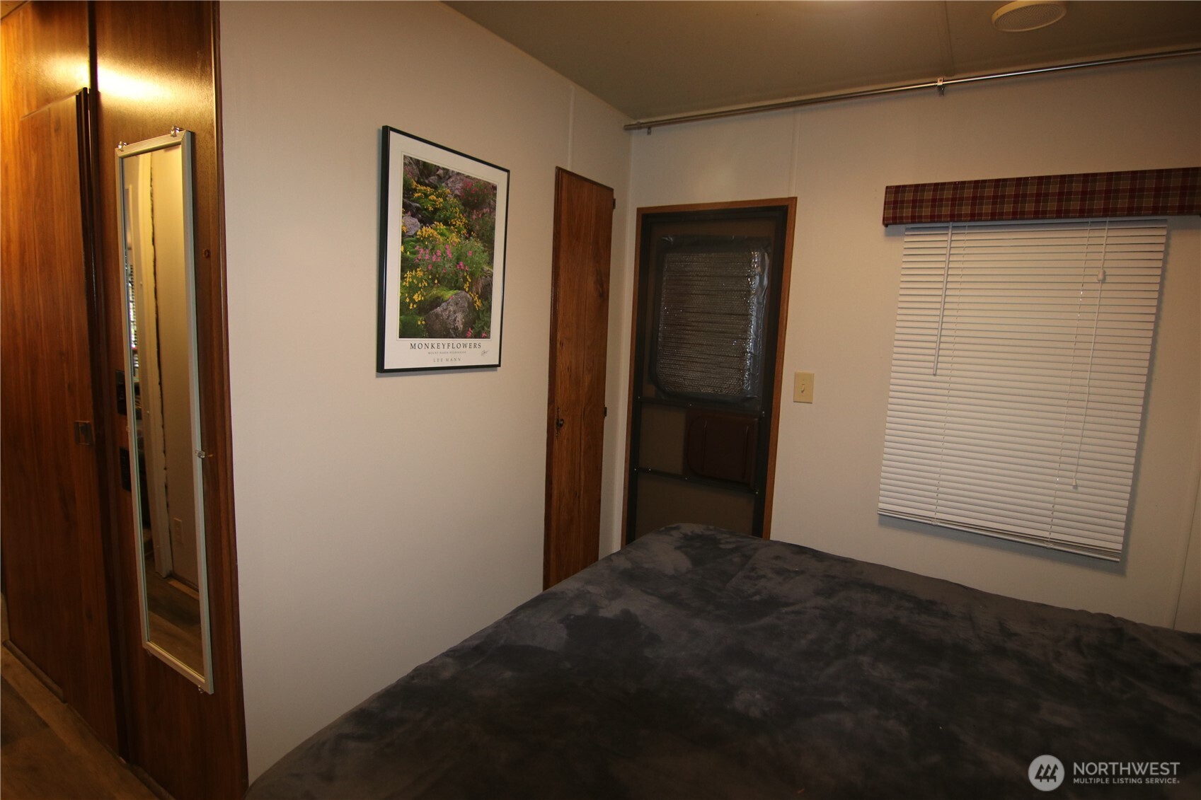 178 Christmas Tree Circle Maple Falls WA 98244