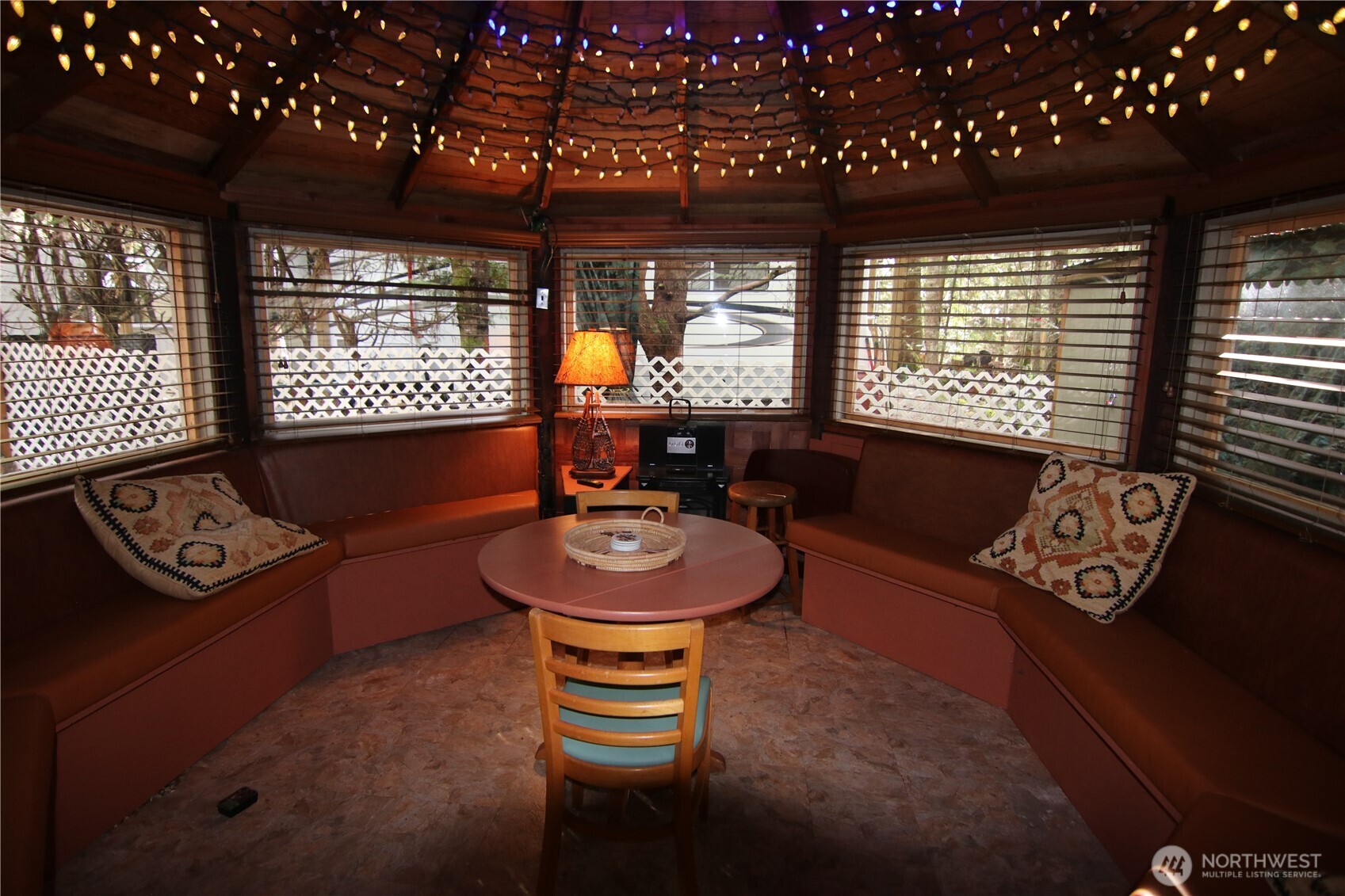 178 Christmas Tree Circle Maple Falls WA 98244