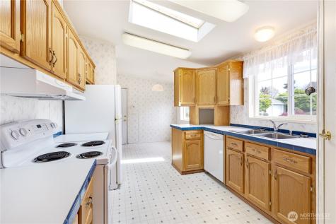 2611 S 288th Street Federal Way WA 98003