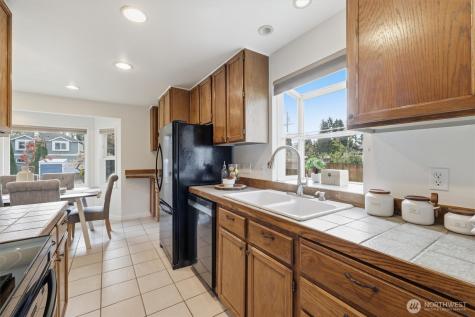 15733 Interlake Avenue N Shoreline WA 98133