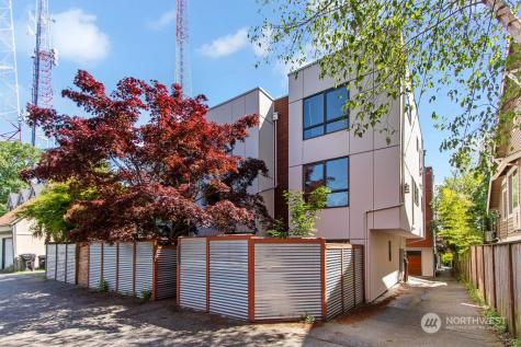 1521 18th Seattle WA 98122