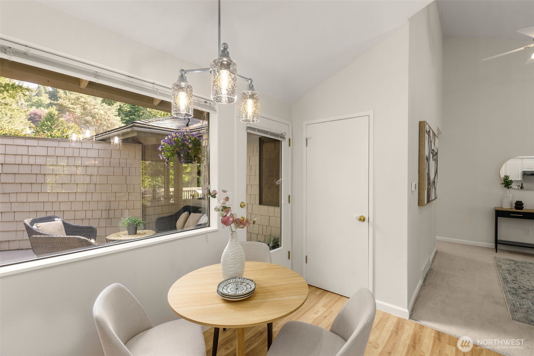 5221 Somerset Drive SE Bellevue WA 98006
