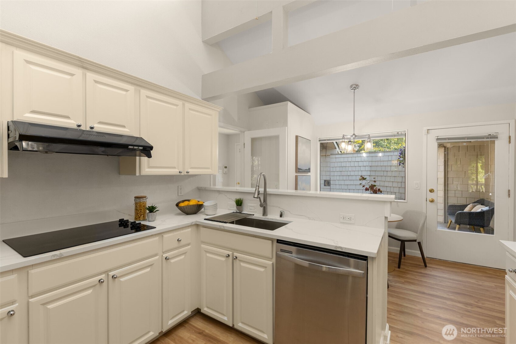 5221 Somerset Drive SE Bellevue WA 98006