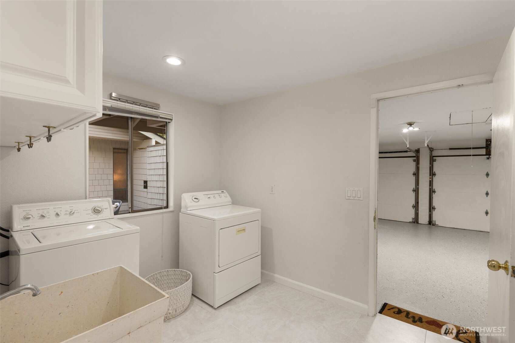 5221 Somerset Drive SE Bellevue WA 98006