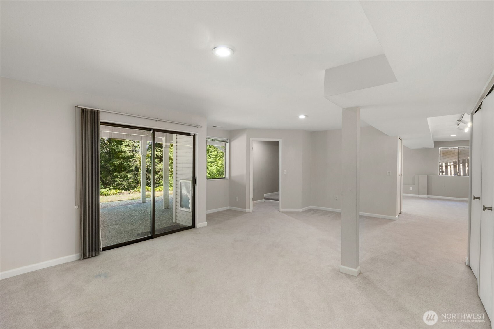 5221 Somerset Drive SE Bellevue WA 98006