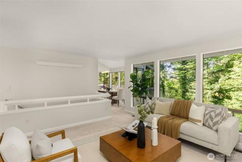 5221 Somerset Drive SE Bellevue WA 98006