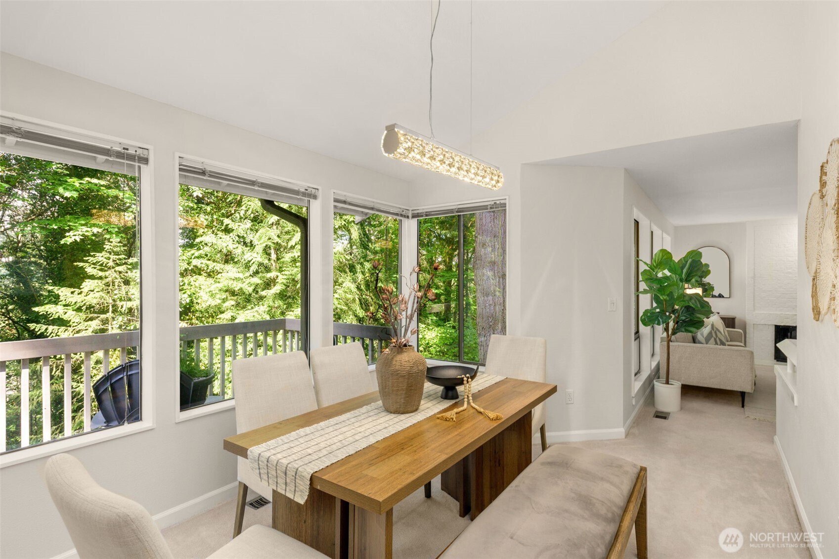 5221 Somerset Drive SE Bellevue WA 98006