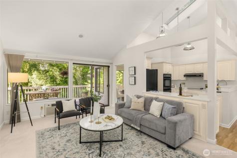 5221 Somerset Drive SE Bellevue WA 98006