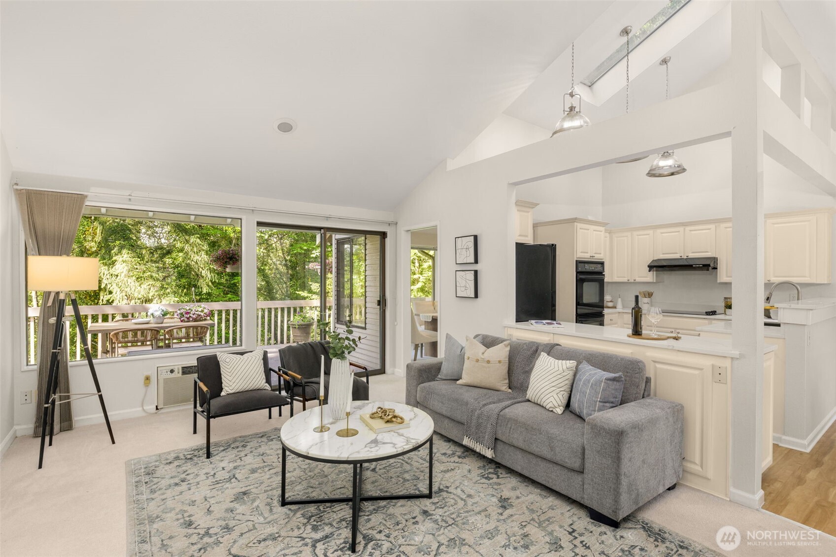 5221 Somerset Drive SE Bellevue WA 98006