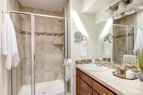 15611 42nd Drive SE Bothell WA 98012