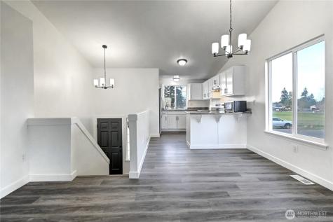 8823 18th Avenue E Tacoma WA 98445