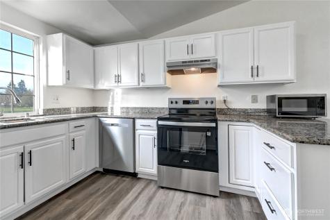 8823 18th Avenue E Tacoma WA 98445
