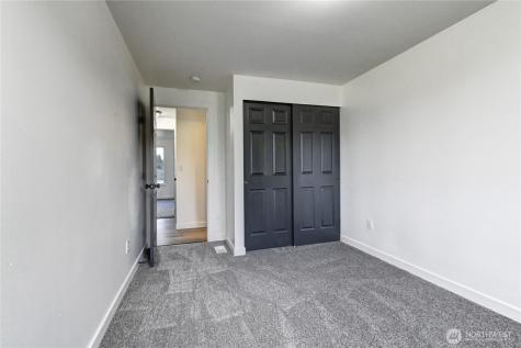 8823 18th Avenue E Tacoma WA 98445