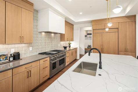 16601 SE 27th Street Bellevue WA 98008