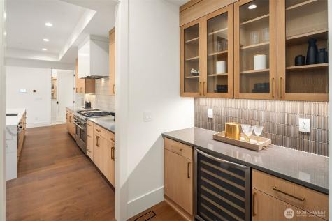 16601 SE 27th Street Bellevue WA 98008