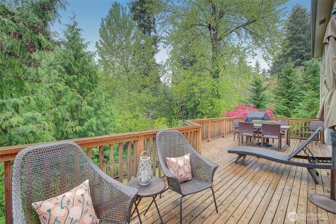 225 131st Avenue NE Bellevue WA 98005