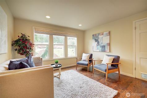 225 131st Avenue NE Bellevue WA 98005