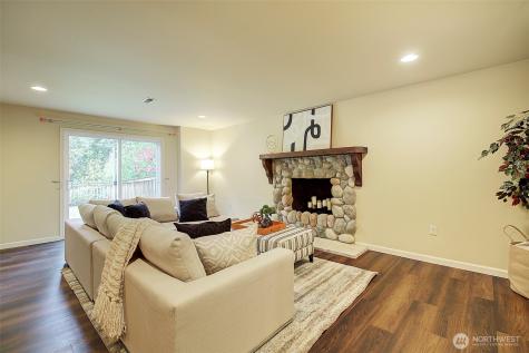 225 131st Avenue NE Bellevue WA 98005