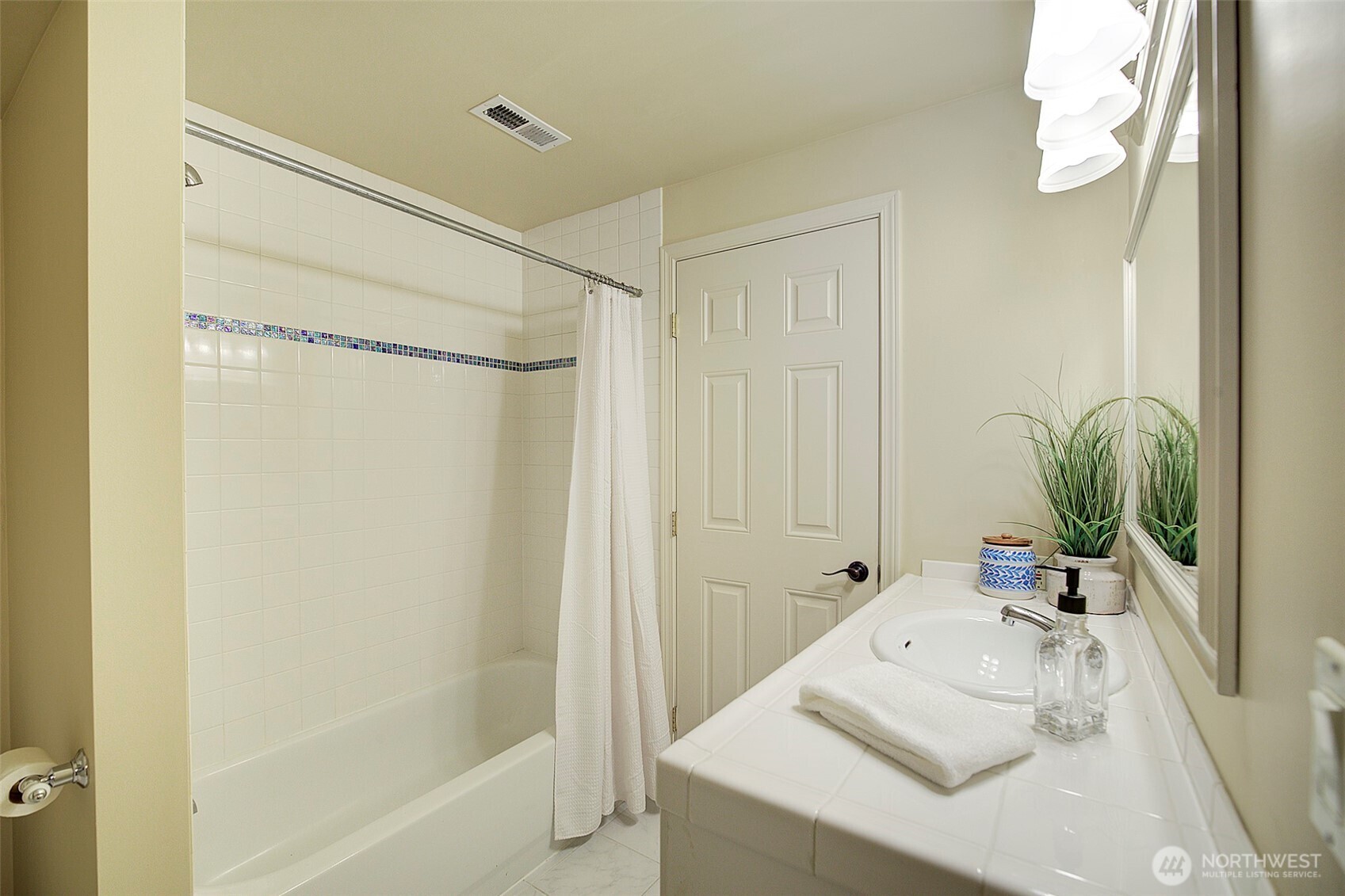 225 131st Avenue NE Bellevue WA 98005