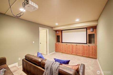 225 131st Avenue NE Bellevue WA 98005