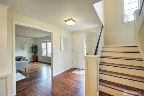 225 131st Avenue NE Bellevue WA 98005