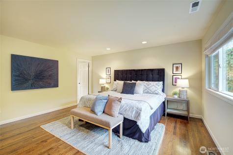 225 131st Avenue NE Bellevue WA 98005