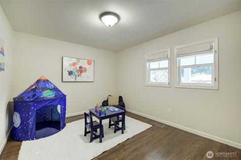 225 131st Avenue NE Bellevue WA 98005