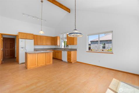 3253 Kindered Avenue Tokeland WA 98590