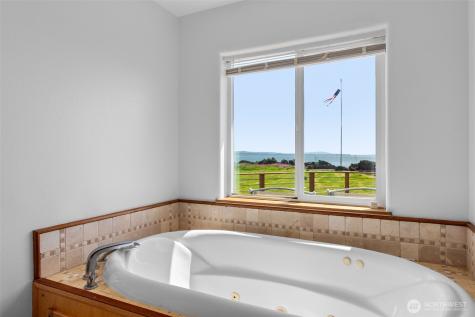 3253 Kindered Avenue Tokeland WA 98590