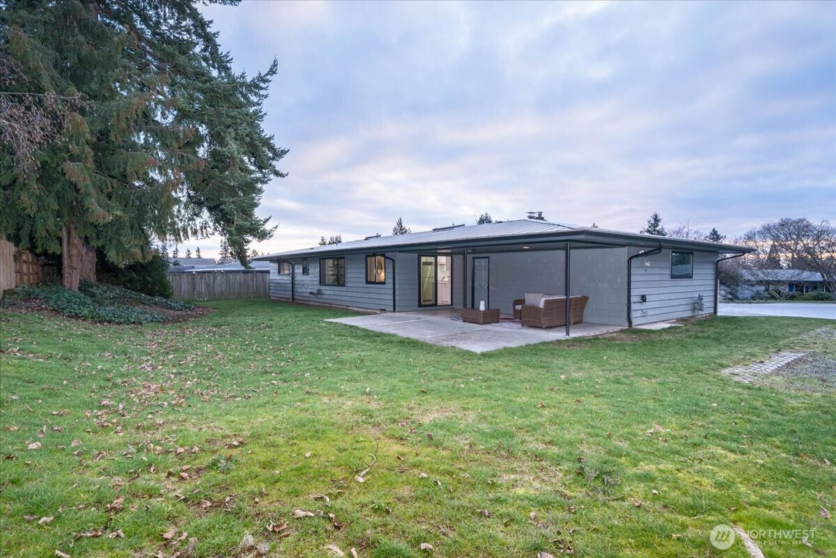 21228 102nd Avenue SE Kent WA 98031
