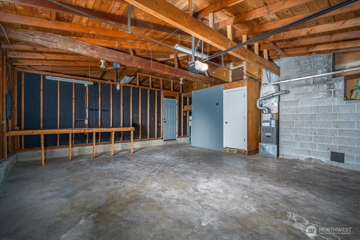 21228 102nd Avenue SE Kent WA 98031