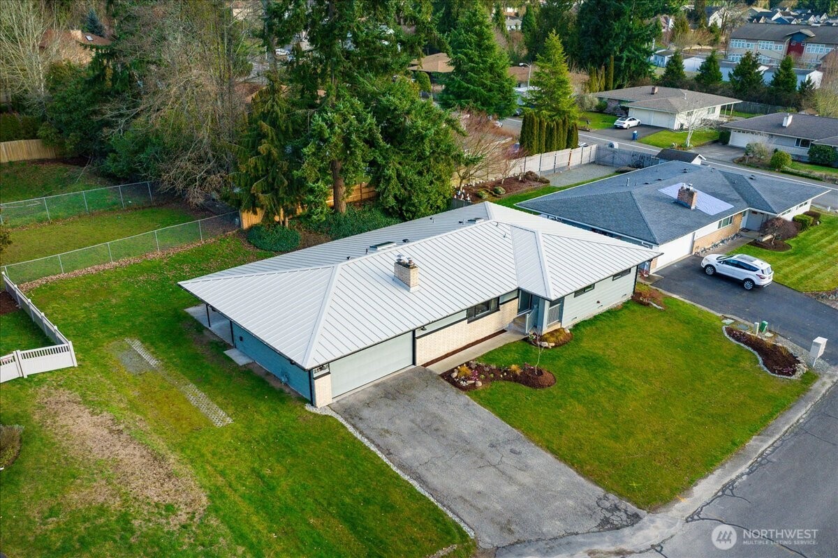 21228 102nd Avenue SE Kent WA 98031
