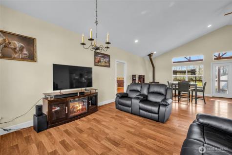 22644 Rose Road Mount Vernon WA 98274