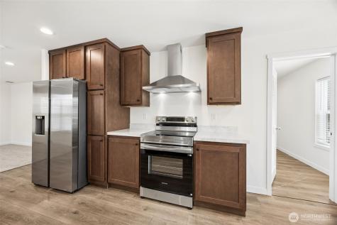 11510 E Riverside Drive Bothell WA 98011