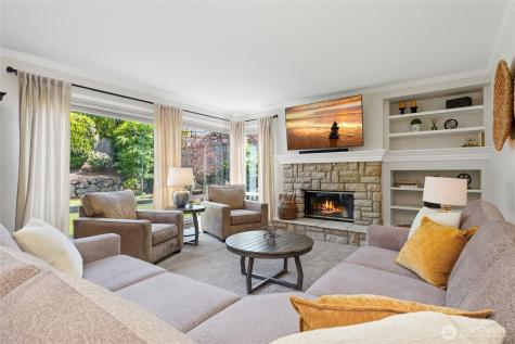 1220 268th Way SE Sammamish WA 98075