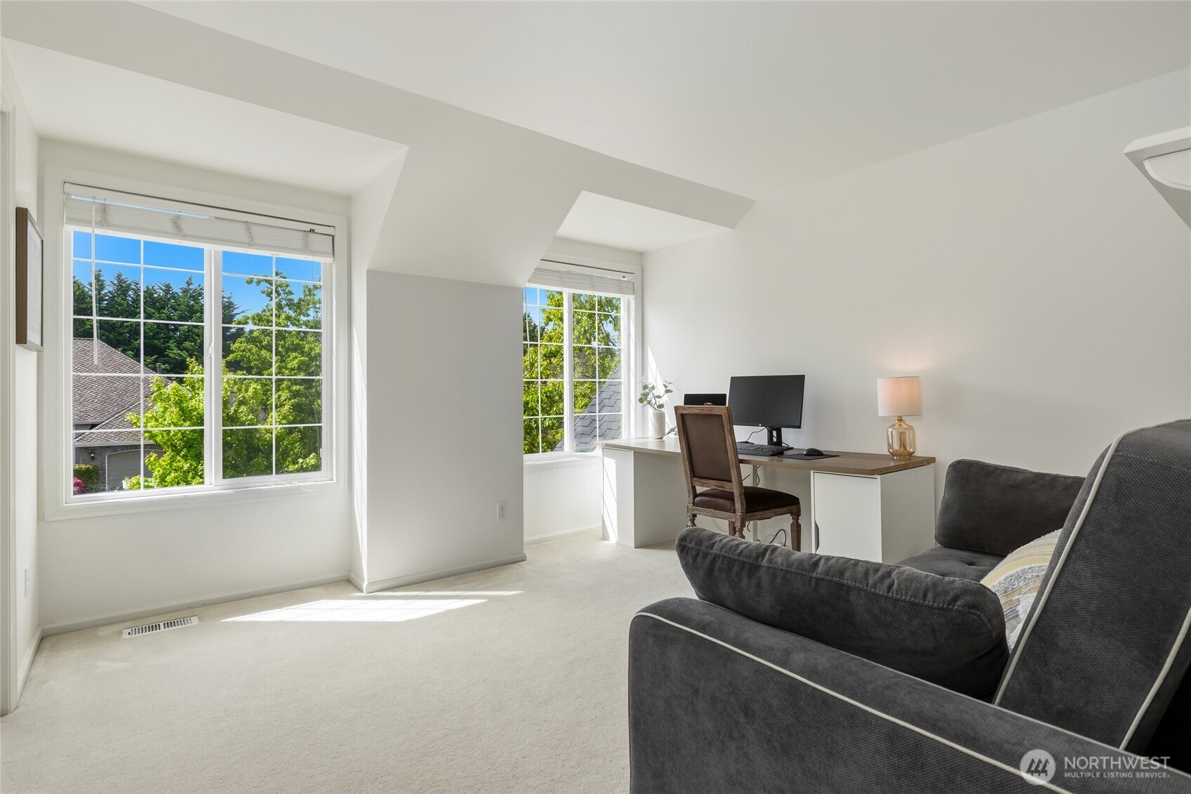 1220 268th Way SE Sammamish WA 98075