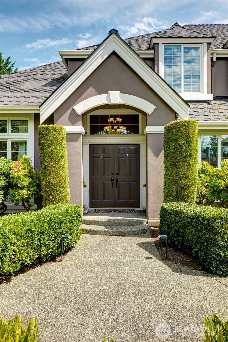 1220 268th Way SE Sammamish WA 98075