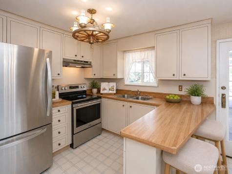 1021 S 68th Street Tacoma WA 98408