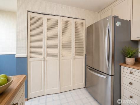 1021 S 68th Street Tacoma WA 98408