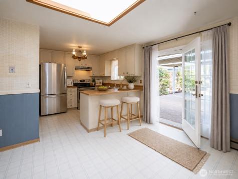 1021 S 68th Street Tacoma WA 98408