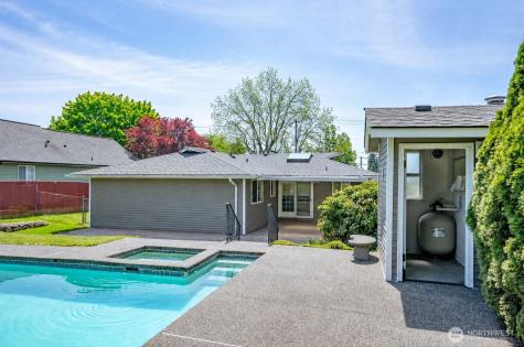1021 S 68th Street Tacoma WA 98408