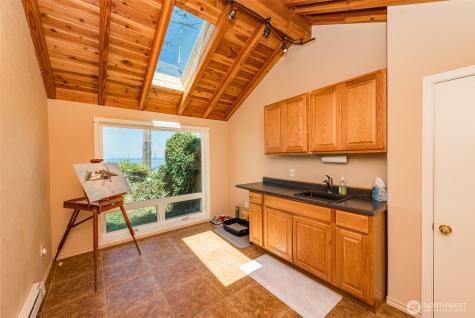 110 Sea Bluff Lane Port Angeles WA 98362