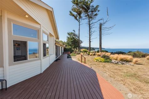 110 Sea Bluff Lane Port Angeles WA 98362